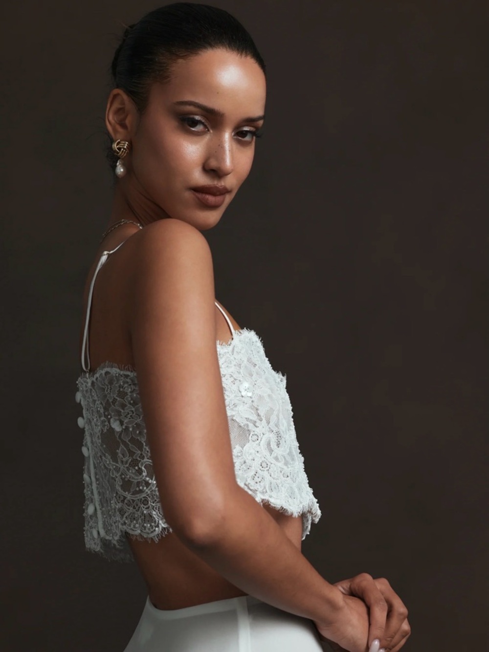 V. Chapman The Shiloh Top in White 00 - Picture 10 of 10